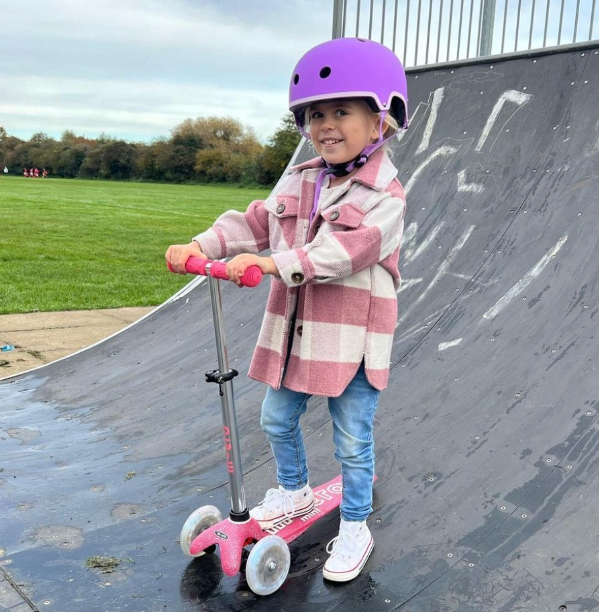 Micro Scooter Mini Deluxe LED Glitter Rosado