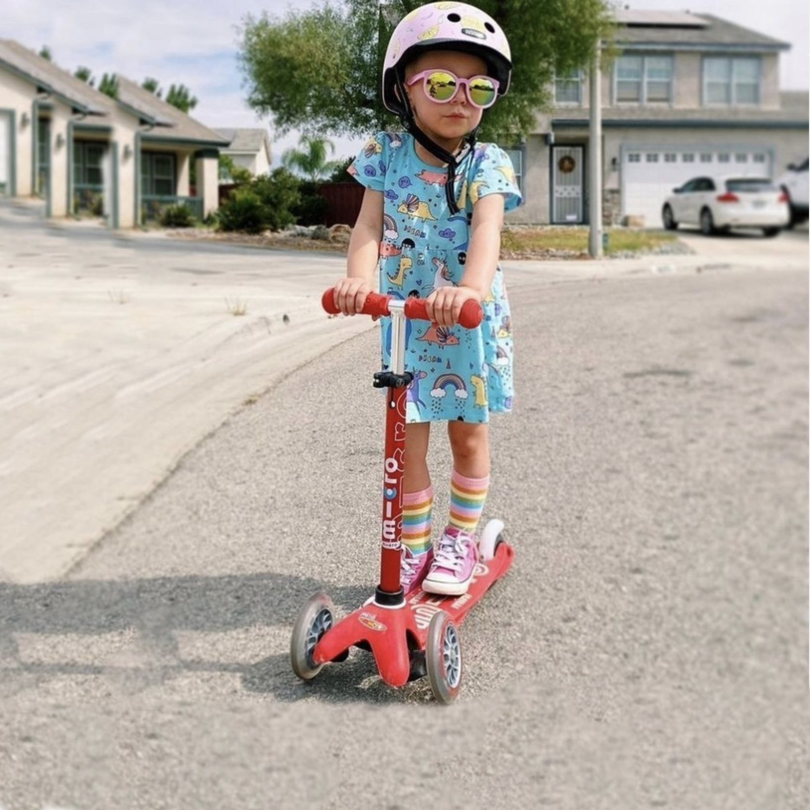 Micro Scooter Mini Deluxe LED Rojo