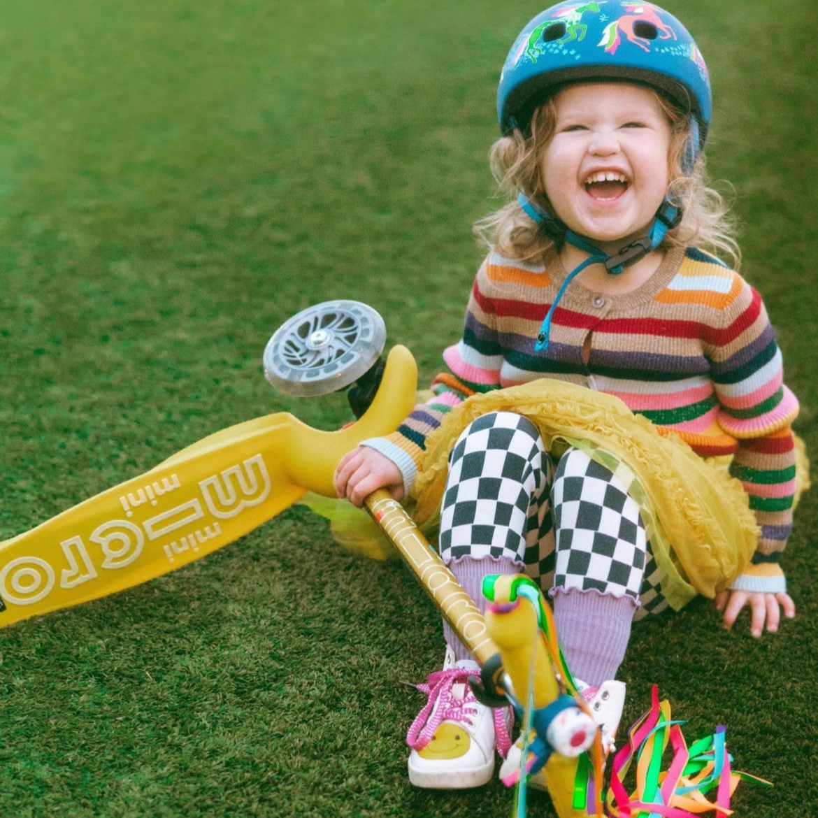 Micro Scooter Mini Deluxe Amarillo