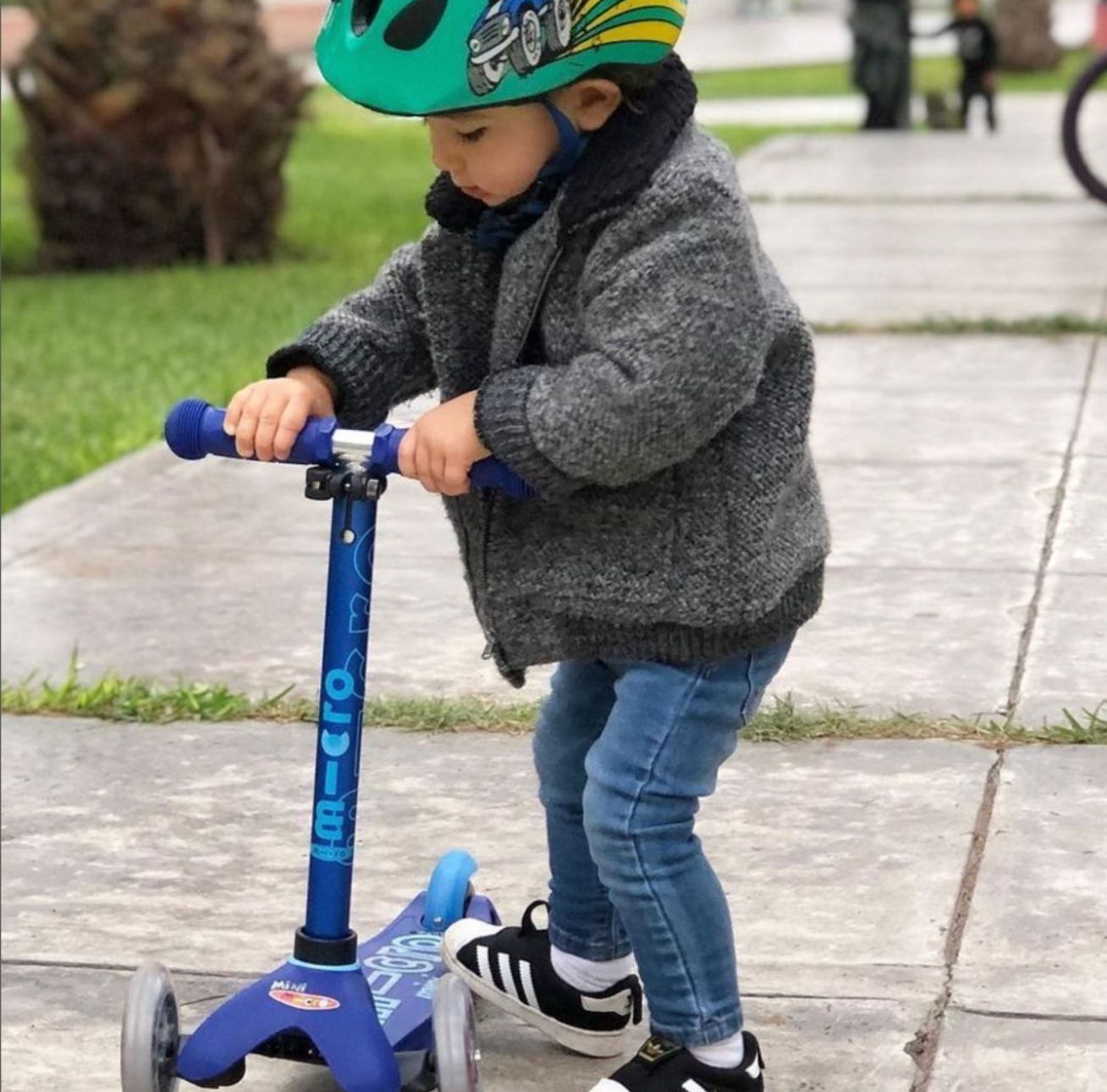 Micro Scooter Mini Deluxe LED Azul