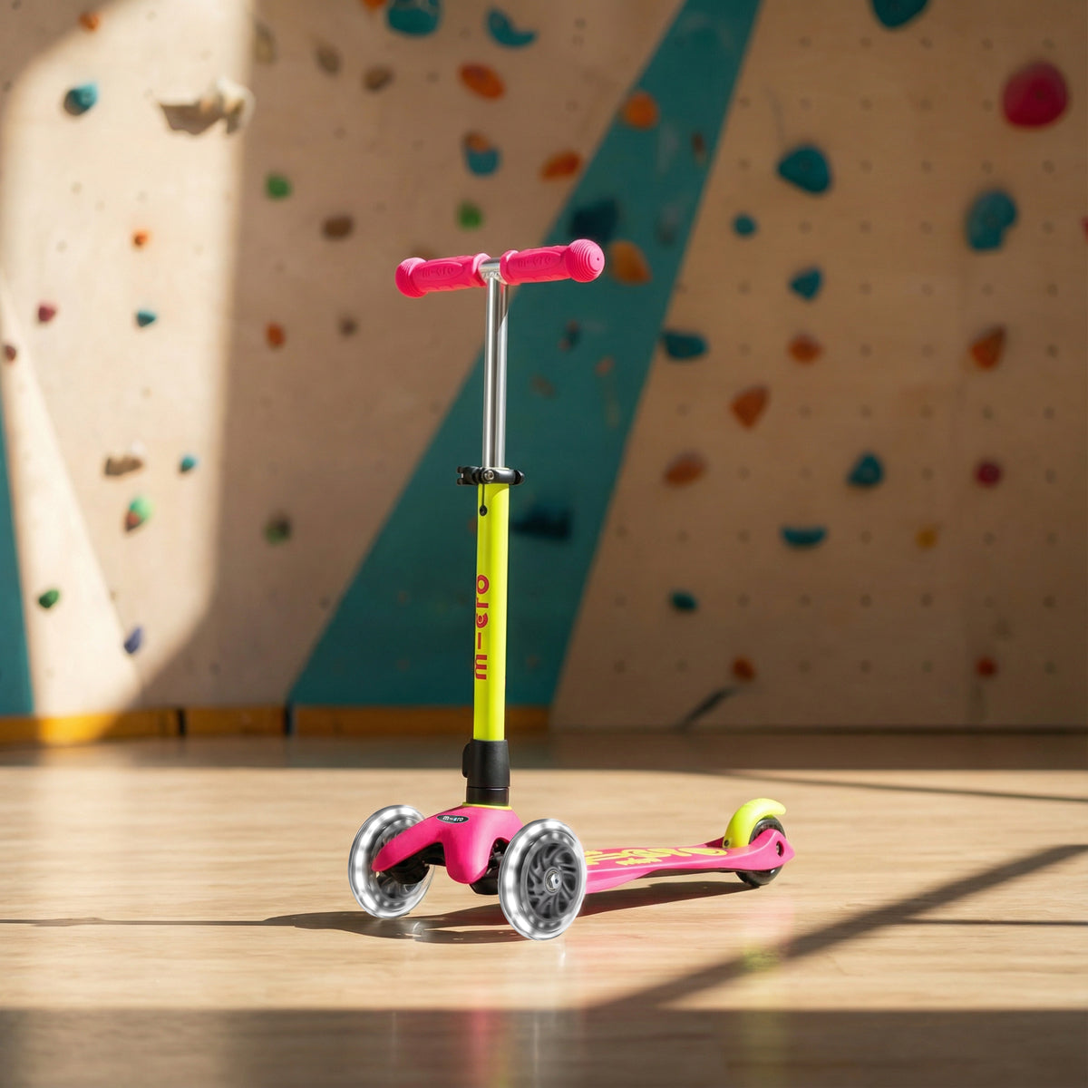 Micro Scooter niños Mini Led Plegable 3 ruedas Neón Amarillo Rosado