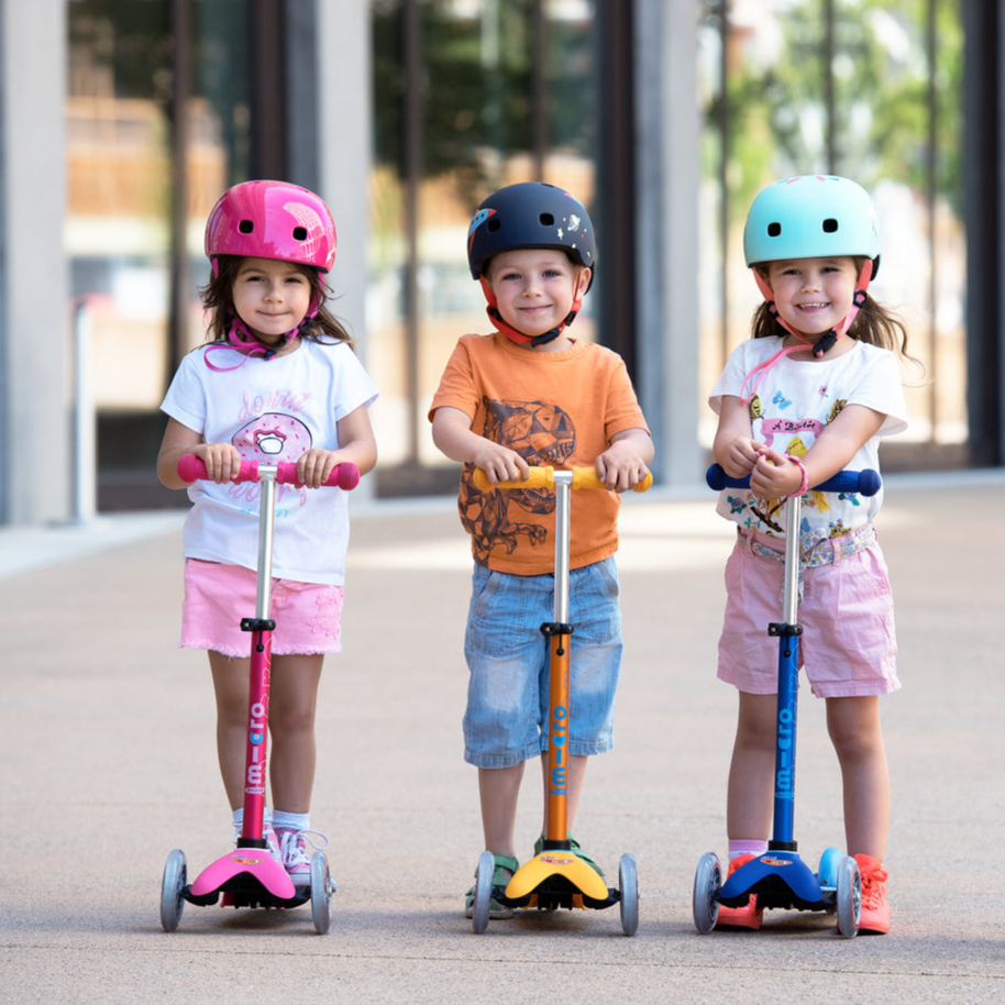 Micro Scooter Mini Deluxe LED Rosado