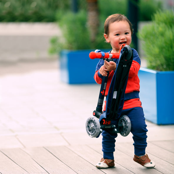 Micro Scooter Mini Deluxe LED PLEGABLE Azul Marino - Rojo