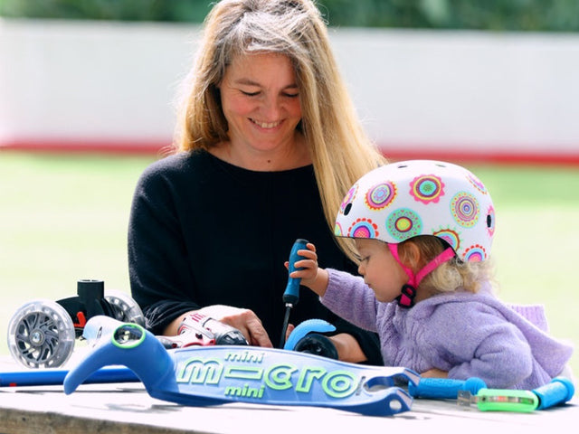 ¿Cómo reemplazar las piezas de mi scooter?