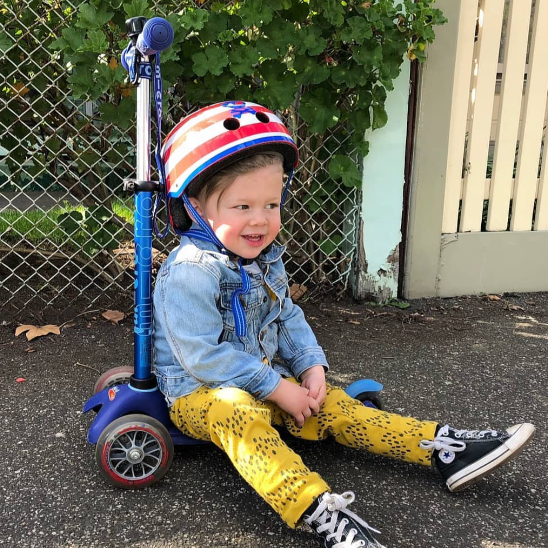 Micro Scooter Mini Deluxe LED Azul